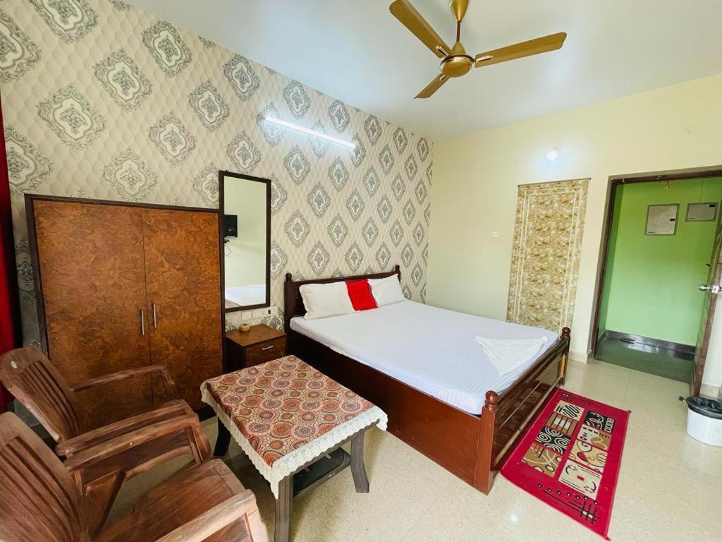 Hotel Lovely Star Inn ! Puri Ngoại thất bức ảnh