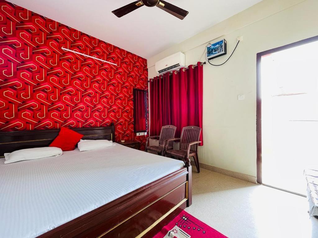 Hotel Lovely Star Inn ! Puri Ngoại thất bức ảnh